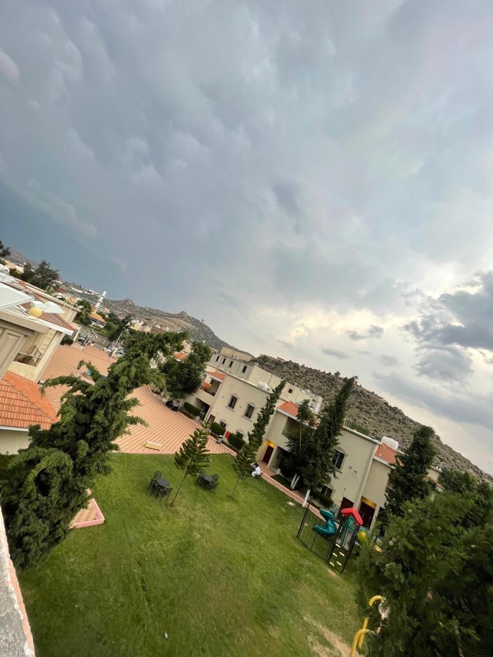Al Muhaidb Residence For Chalets And Holidays Homes Al Hada Eksteriør billede